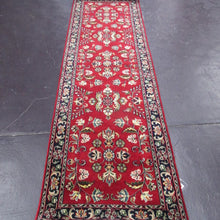 Load image into Gallery viewer, 2&#39;6 x 8&#39;6 Indo Sarouk Red/Blue #74940