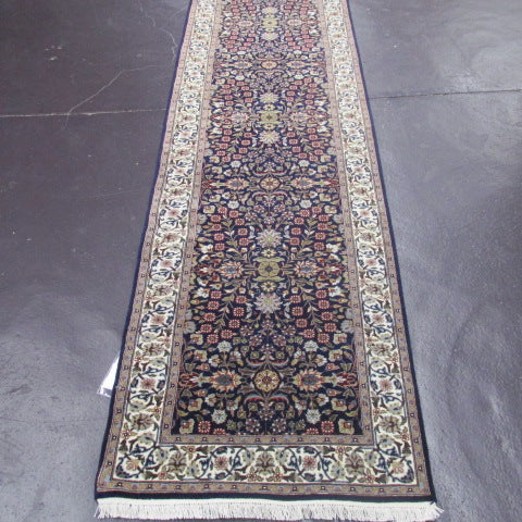 2'8 x 9'6 Indo Sarouk #75077