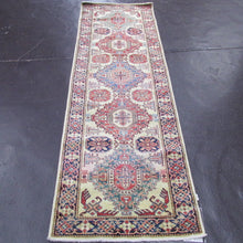 Load image into Gallery viewer, 2&#39;6 x 8&#39;3 Pakistani Kazak #75213