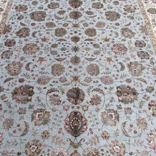 Load image into Gallery viewer, 8&#39;2 x 9&#39;11 India Agra Wool and Art Silk #75484
