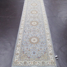 Load image into Gallery viewer, 2&#39;9 x 10&#39;4 Indo Nain Light blue/Ivory #75528