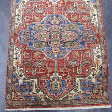 Load image into Gallery viewer, 2&#39;6 x 9&#39;9 Pakistani Heriz  #75530