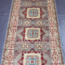 Load image into Gallery viewer, 2&#39;7 x 9&#39;9 Pakistani Aryana #75532