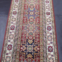 Load image into Gallery viewer, 2&#39;8 x 10&#39;1 Pakistani Kazak #75538