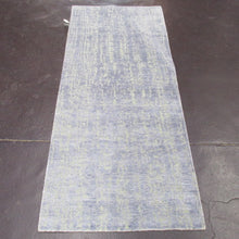 Load image into Gallery viewer, 2'6 x 6 Indo Modern #75777