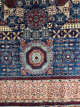 Load image into Gallery viewer, 10 x 14 Traditional Rug | Elegant Classic Area Rugs | Roys Rugs