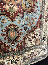 Load image into Gallery viewer, 10x14 Traditional Rug | Timeless Design by Roy’s Rugs