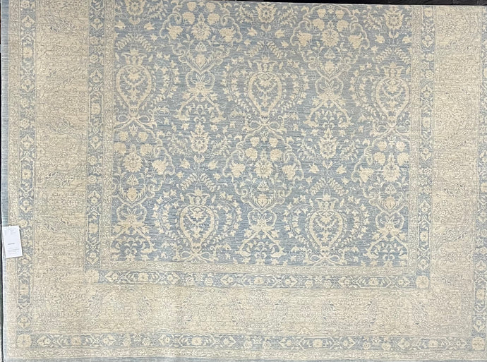 10x14 Traditional Rug – Handcrafted Elegance | Roy’s Rugs