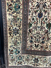 Load image into Gallery viewer, 10x14 Traditional Rug | Elegant Style by Roy’s Rugs
