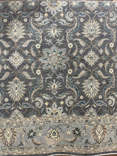 Load image into Gallery viewer, 9x12 Traditional Rug | Handcrafted Elegance by Roy&#39;s Rugs