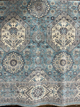 Load image into Gallery viewer, 9x12 Traditional Rug | Elegant Large Rugs by Roy&#39;s Rugs