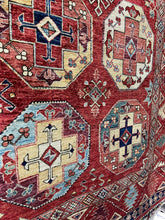 Load image into Gallery viewer, 8x10 Traditional Rug – Timeless Design for Your Home | Roys Rugs