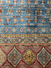 Load image into Gallery viewer, 8x10 Traditional Rug in Classic Styles – Shop Now at Roys Rugs