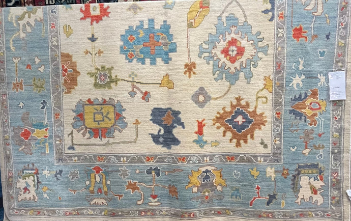 8x10 Traditional Rugs for Timeless Decor – Available at Roys Rugs