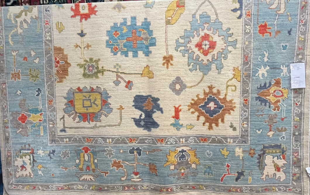 8x10 Traditional Rugs for Timeless Decor – Available at Roys Rugs