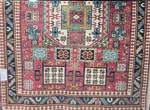8x10 Traditional Rugs – Classic Elegance | Roys Rugs