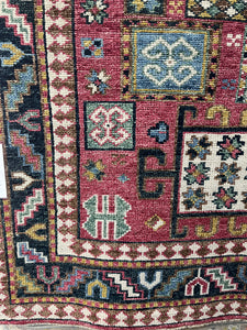 8x10 Traditional Rugs – Classic Elegance | Roys Rugs