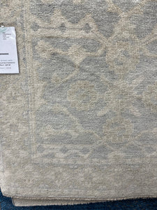 8x10 Traditional Rugs for Timeless Style | Roys Rugs