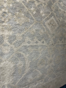 8x10 Traditional Rugs for Timeless Style | Roys Rugs