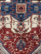 Load image into Gallery viewer, 8x10 Traditional Rug in Classic Design – Roys Rugs