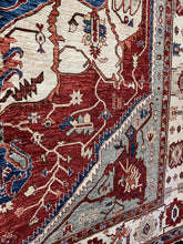 Load image into Gallery viewer, 8x10 Traditional Rug in Classic Design – Roys Rugs
