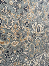 Load image into Gallery viewer, 6x9 Traditional Rug | Elegant &amp; Durable Design – Roys Rugs