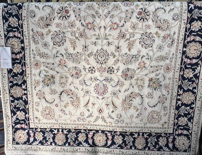 Explore 6x9 Traditional Rugs with Classic Designs | Roys Rugs