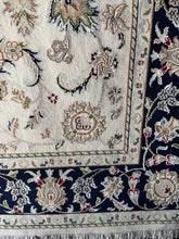 Load image into Gallery viewer, Explore 6x9 Traditional Rugs with Classic Designs | Roys Rugs