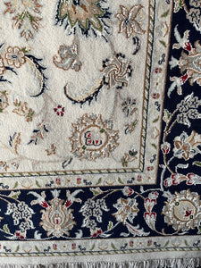 Explore 6x9 Traditional Rugs with Classic Designs | Roys Rugs