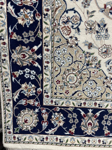 Top 5x7 Traditional Rug | Roys Rugs