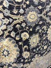 Load image into Gallery viewer, Best 6x9 Traditional Rug | Oriental Styles &amp; Cleaning