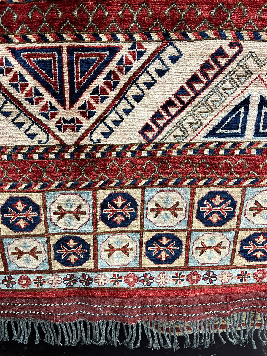 6x9 Traditional Rug – Elegant Designs | Roy's Rugs – Roys Rugs