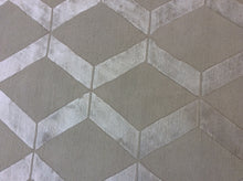 Load image into Gallery viewer, Contemporary 6 x 9 Silver Discount Rug #70837