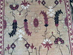 6x9 Gold Black Traditional Rug #12470 | Roys Rugs