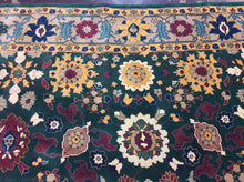 Load image into Gallery viewer, 9x12 Green Traditional Rug #51040 – Classic Look | Roys Rugs