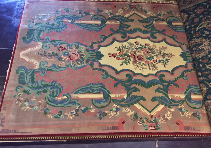 Ivory, Rose Traditional 11x18 Wool Rug