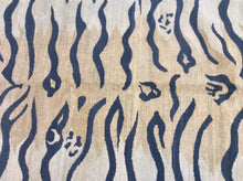 Load image into Gallery viewer, Contemporary 10 x 10 Gold Discount Rug #51145