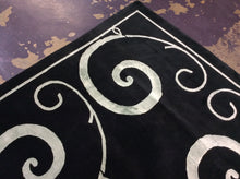 Load image into Gallery viewer, Contemporary 9 x 12 Black Discount Rug #70600