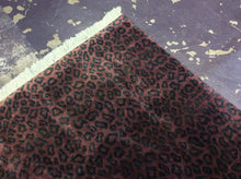 Load image into Gallery viewer, Contemporary 8 x 10 Red Discount Rug #50671