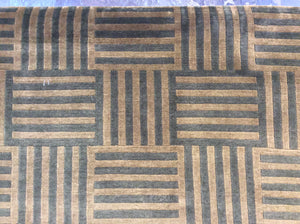 Contemporary 6 x 9 Green Rug #50669