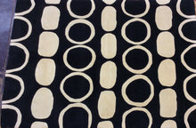 Load image into Gallery viewer, Contemporary 6&#39;7 x 9&#39;10 Black, Ivory Discount Rug #25126